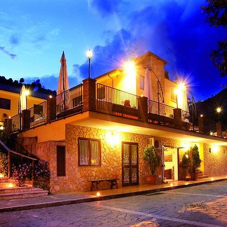 Agriturismo Villa Orchidea Ali Terme Dış mekan fotoğraf