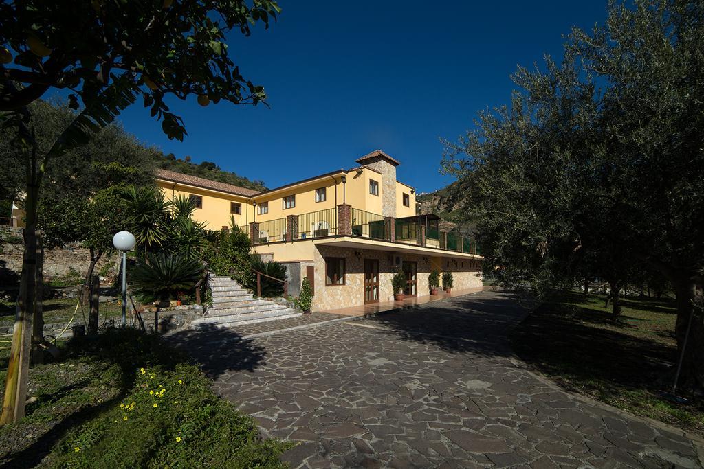 Agriturismo Villa Orchidea Ali Terme Dış mekan fotoğraf